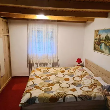 Holiday home Carobna Kucica